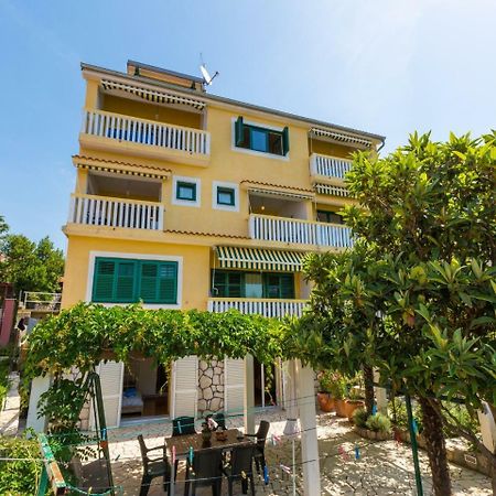 Apartments Neno Crikvenica Εξωτερικό φωτογραφία