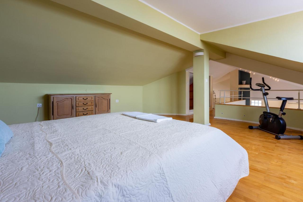 Apartments Neno Crikvenica Εξωτερικό φωτογραφία