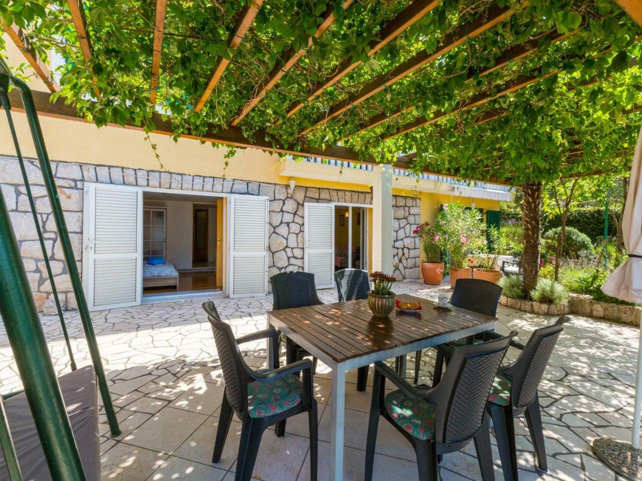 Apartments Neno Crikvenica Εξωτερικό φωτογραφία
